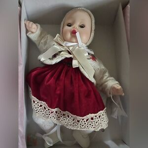 Madame Alexander Berry Berry Christmas Huggums Vintage